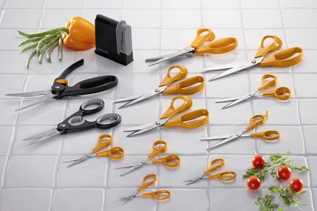 Black Kitchen Scissors 22cm P53678