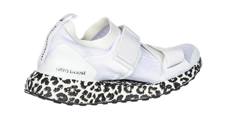 White Trainers O1545