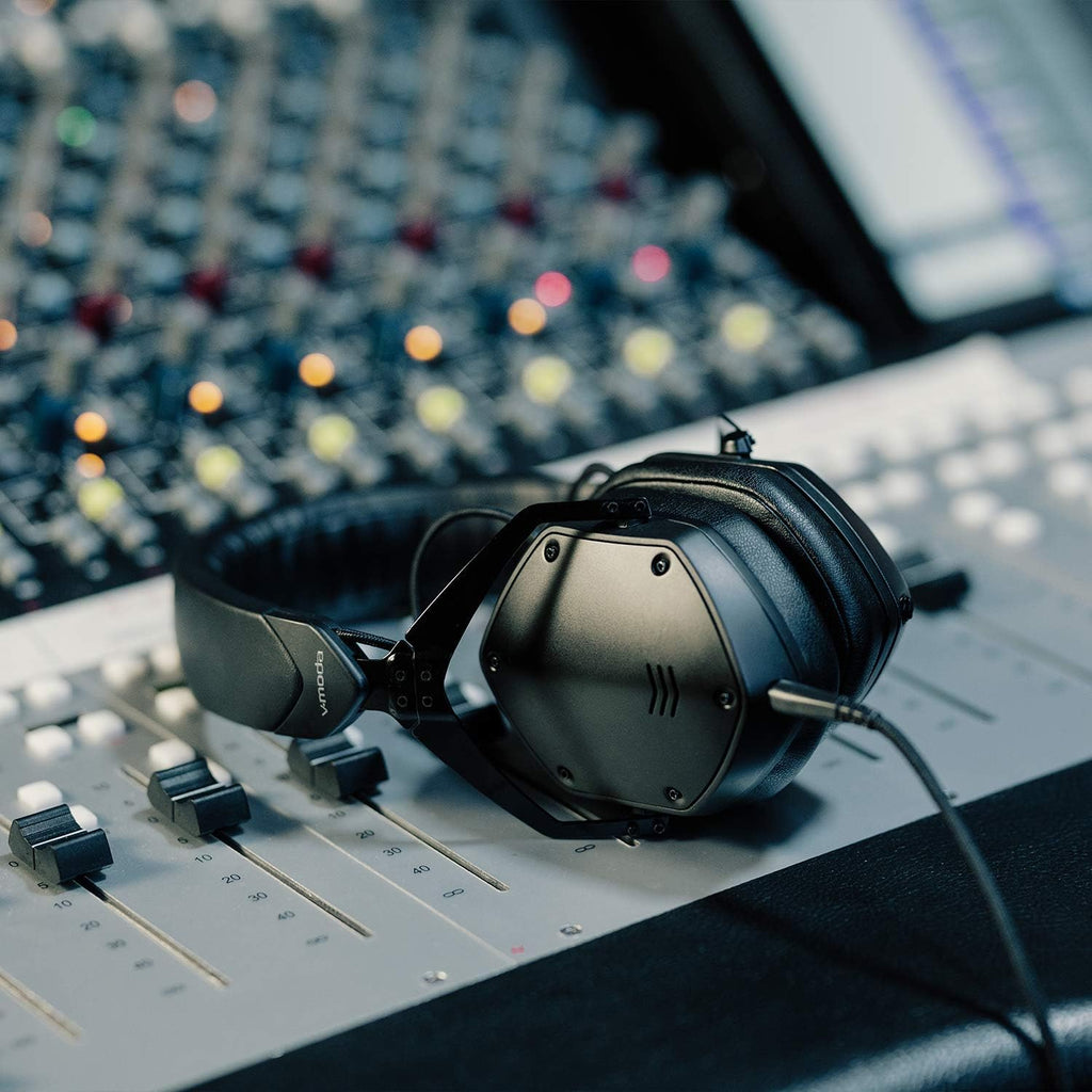 Matte Black Studio Headphone I1653