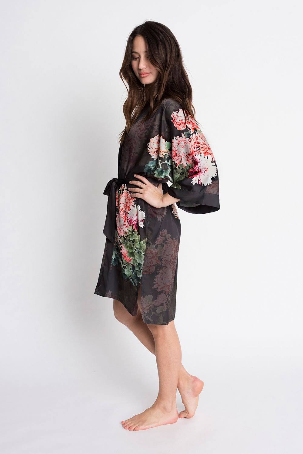Coral Chrysanthemum Kimono Robe X2798