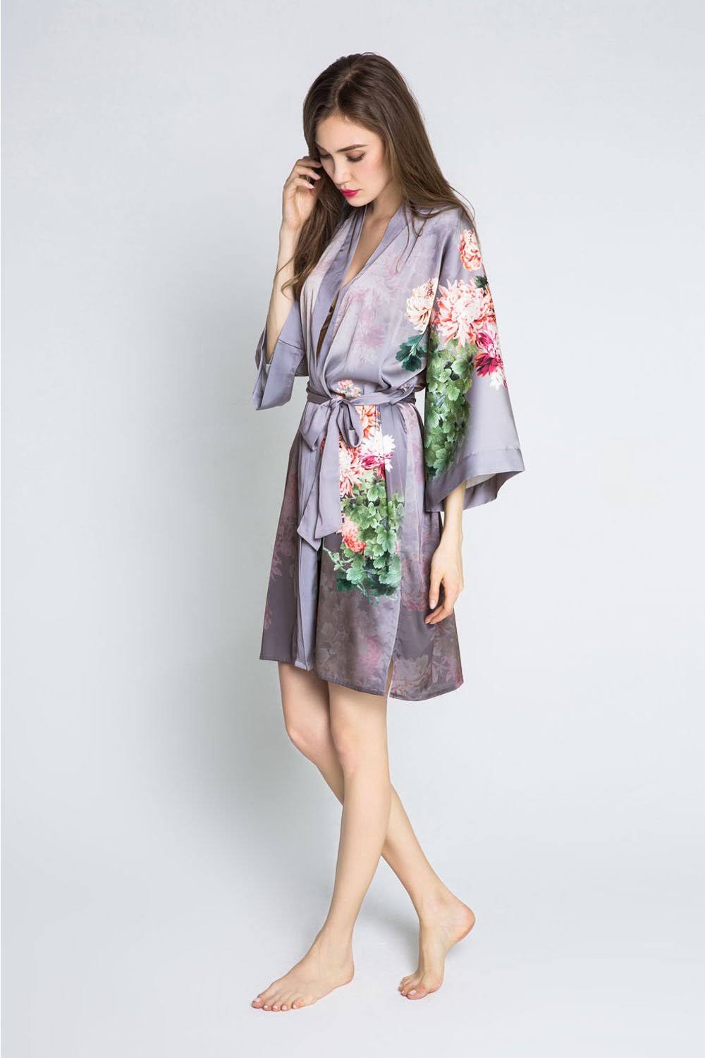 Coral Chrysanthemum Kimono Robe X2798