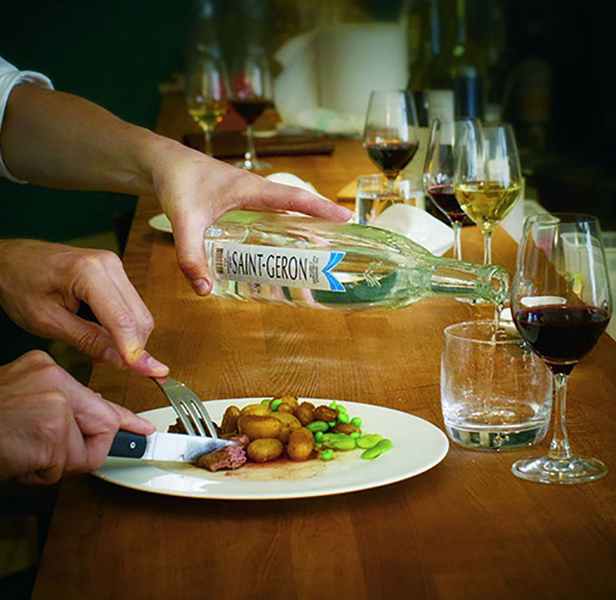 25.3 Fl Oz Mineral Water (12 Glass Bottles) S4458