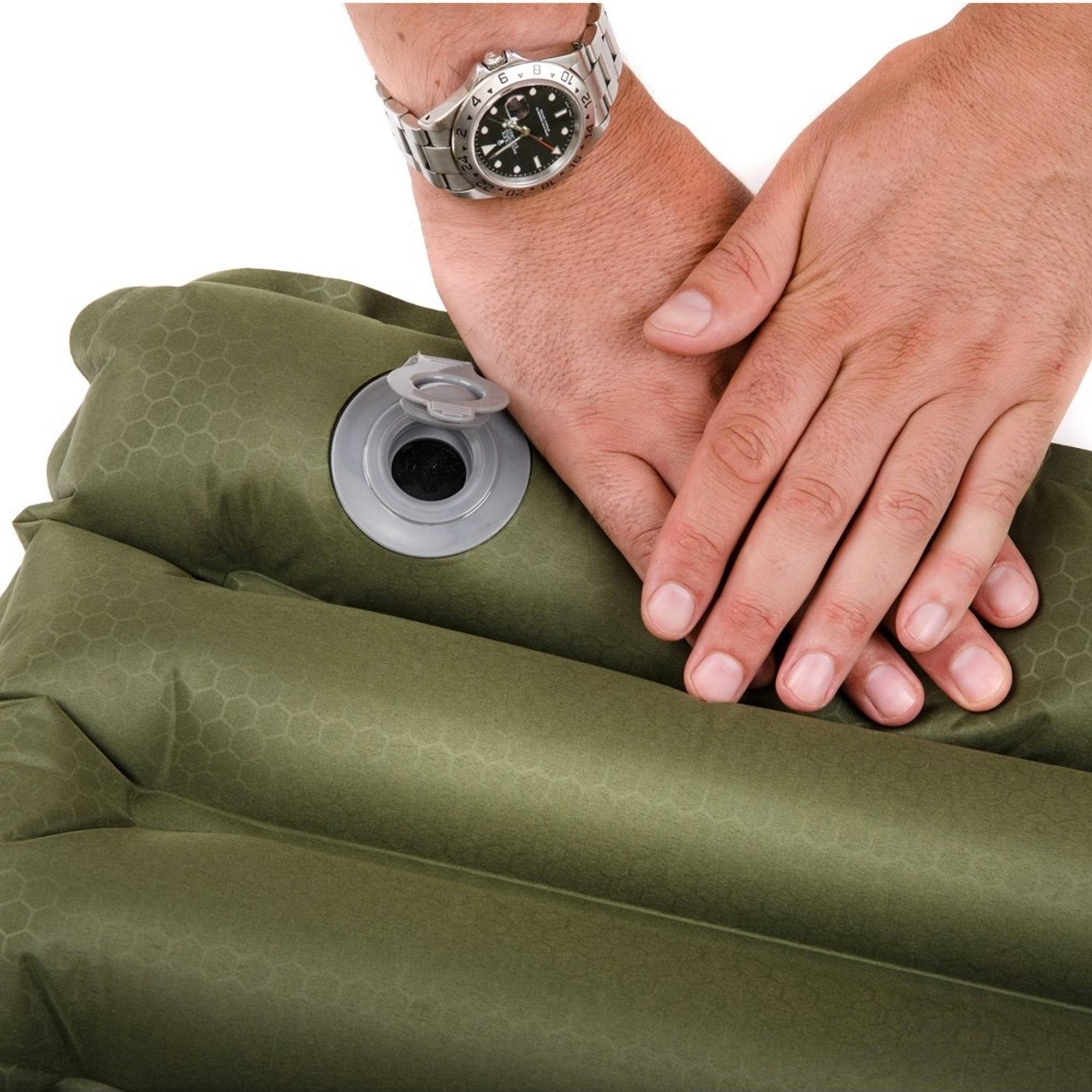 Olive Air Mat with Built-in Foot Pump Q188