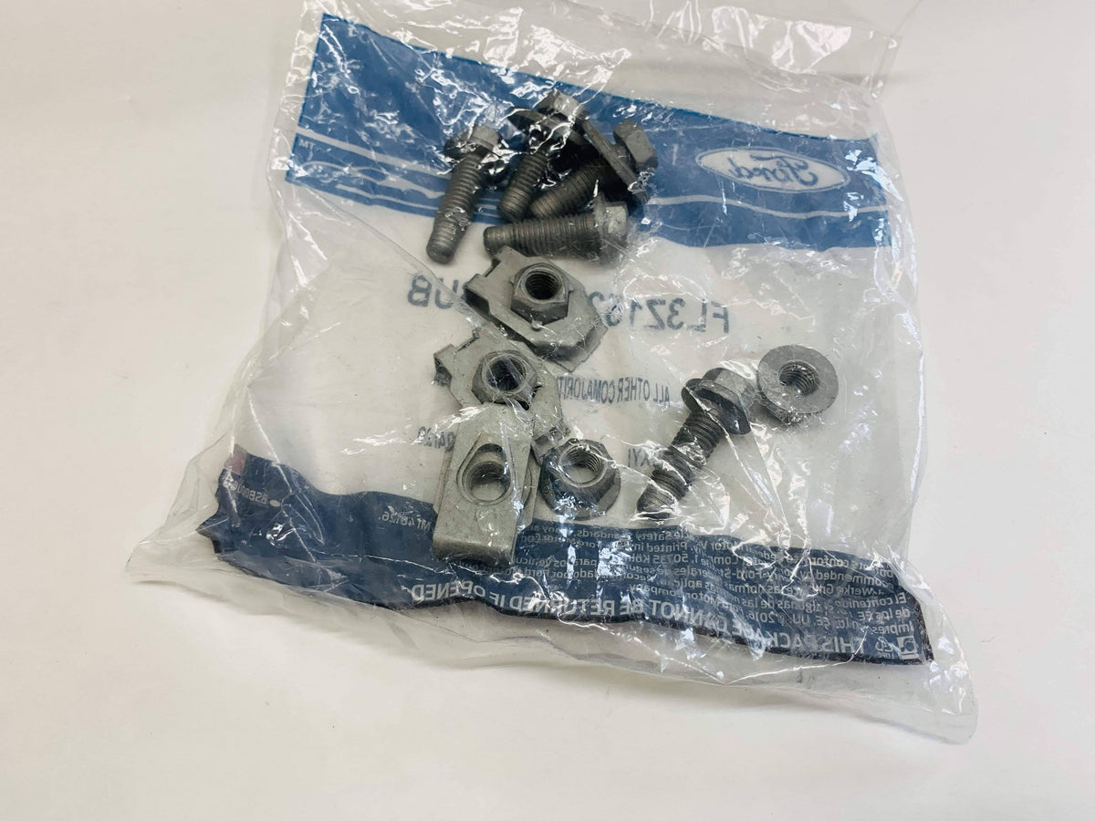 Body Side Step R18235