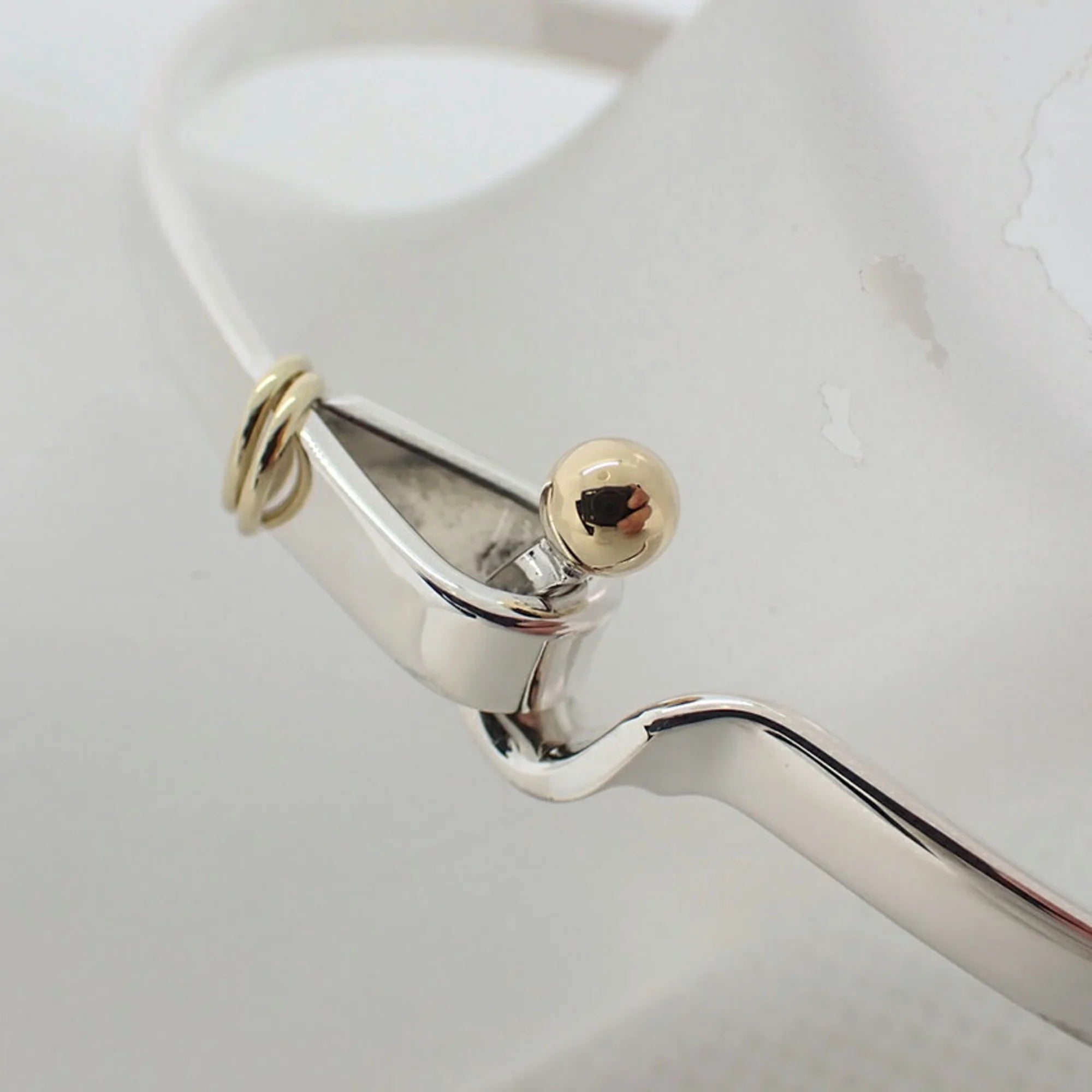 SV925 750 Hook & Eye Bangle G97375